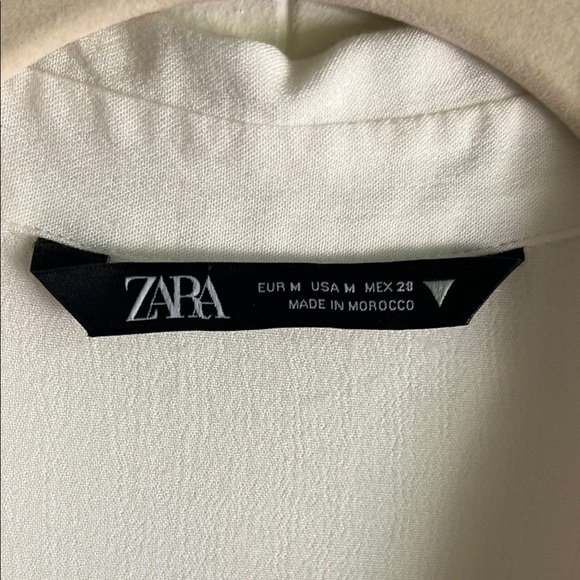 Zara Women's White Blouse Button Front Cuff Sleeve Office Career Wear Sz Med - Picture 5 of 10